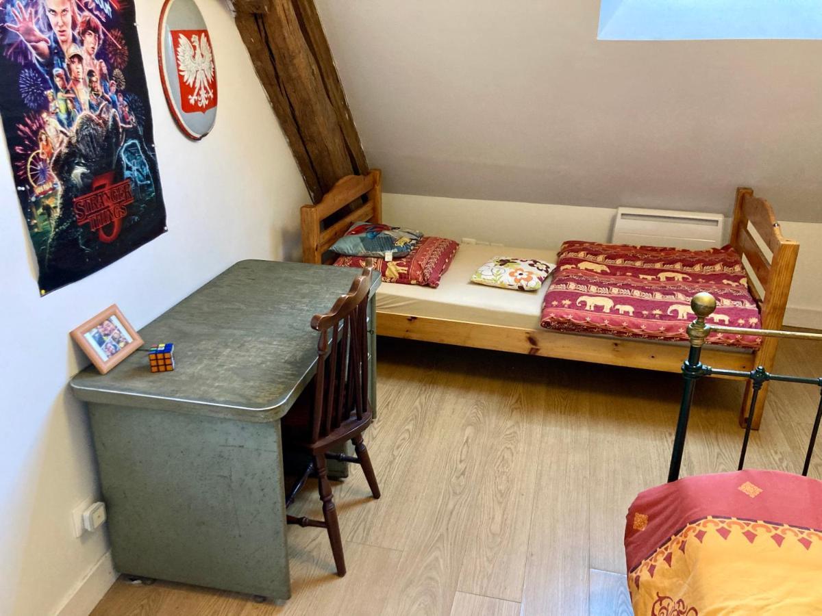 L Annonce N Est Pas D Actualite Ne Pas Prendre De Reservation Villa Saint-Fargeau  Exteriör bild