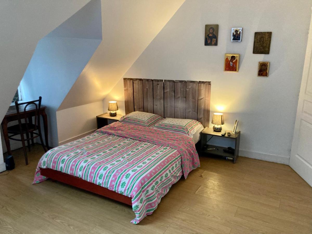L Annonce N Est Pas D Actualite Ne Pas Prendre De Reservation Villa Saint-Fargeau  Exteriör bild